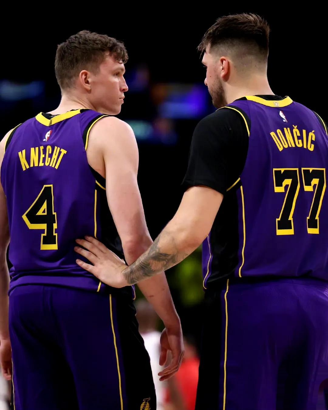 清晨体能课后,洛杉矶湖人官宣签约备战欧冠,信心回归,阵容厚度经受考验的简单介绍 清晨体能课后,洛杉矶湖人官宣签约备战欧冠,信心回归,阵容厚度经受考验的简单介绍