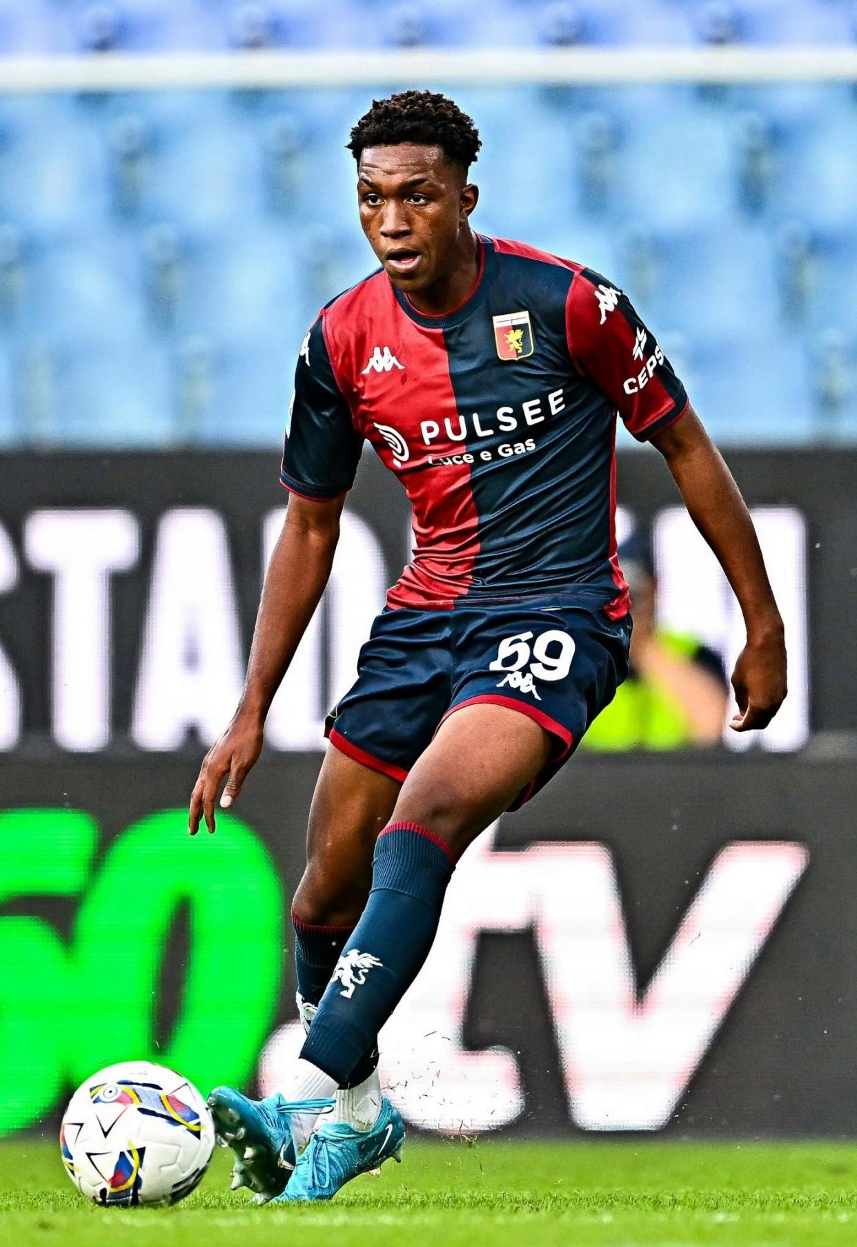 AC米兰训练开放日;冲刺阶段外线爆发引欢呼;西甲在即;球探报告显示潜力(今日ac米兰最新引援目标探秘) AC米兰训练开放日;冲刺阶段外线爆发引欢呼;西甲在即;球探报告显示潜力(今日ac米兰最新引援目标探秘)