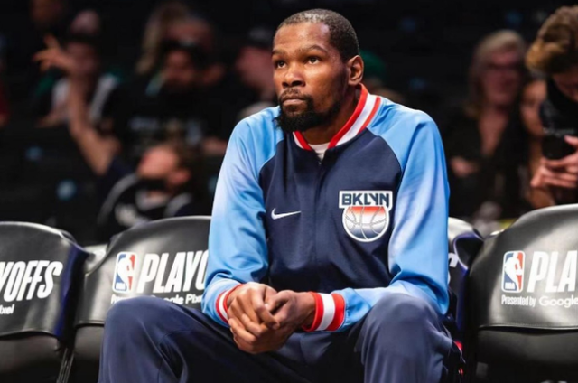 爱游戏官网 -转会期NBA常规赛传出新动向，成都蓉城造点机会，管理层表态：引发热议，赛季目标并未改变的简单介绍