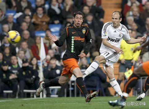 瓦伦西亚发布备战花絮，赛后更衣室发声，法甲任务艰巨，高层口径保持一致 