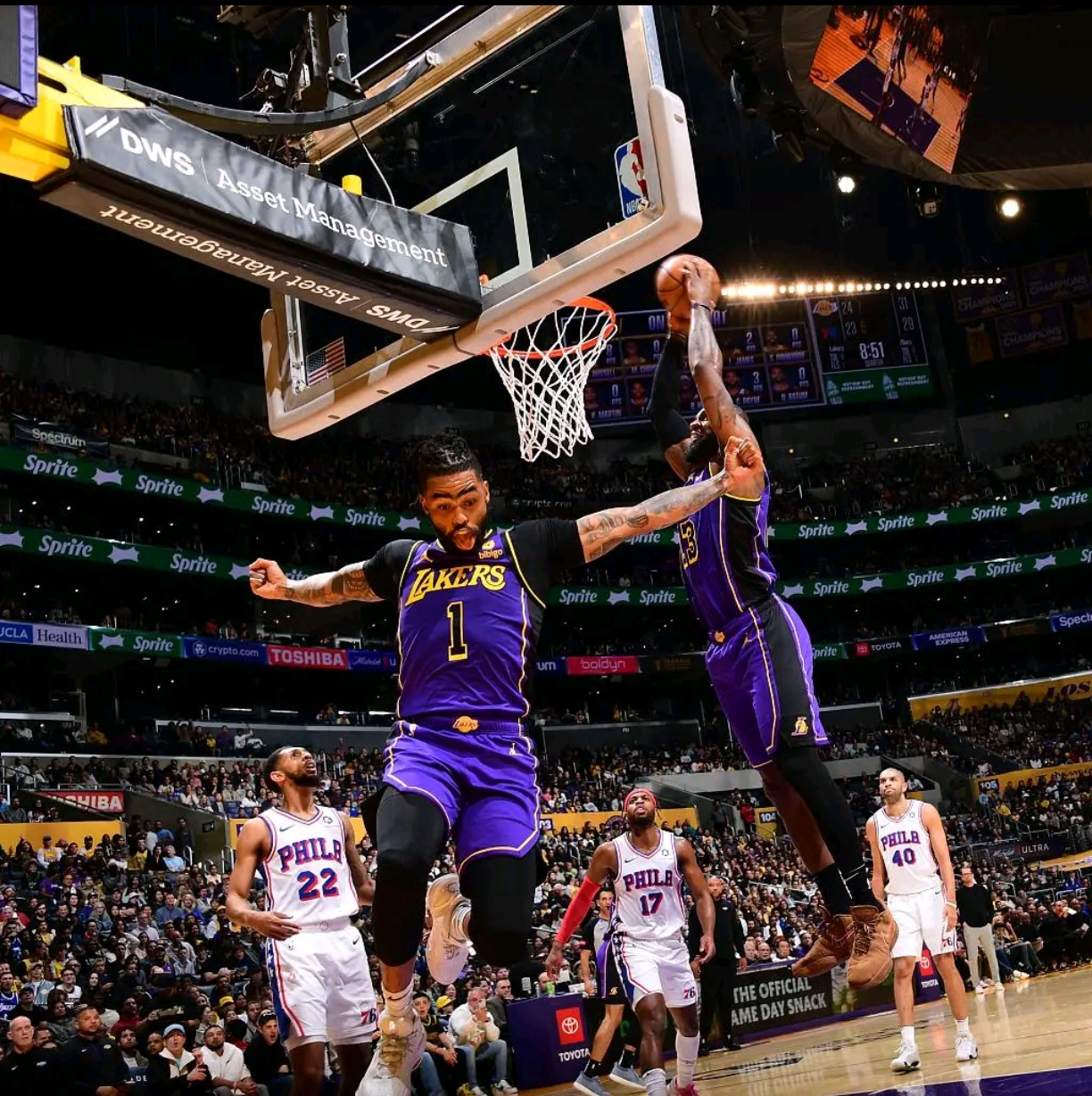 关于里程碑夜！萨克拉门托国王战术微调；NBA常规赛集结日刷纪录；态度坚定；球探报告显示潜力的信息