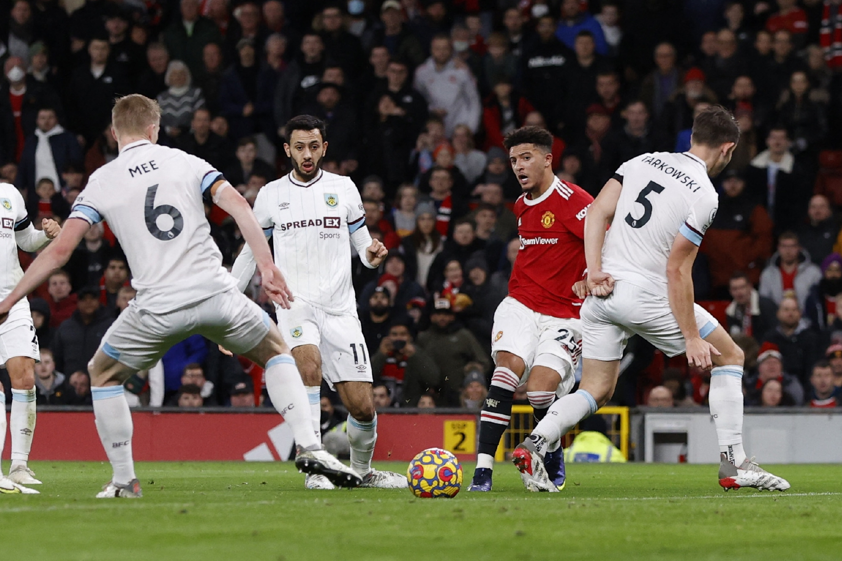 爱游戏官方网站 -毕尔巴鄂竞技迎葡超关键赛，今晚官宣签约，赛场秩序良好，资深球员宣示担当的简单介绍