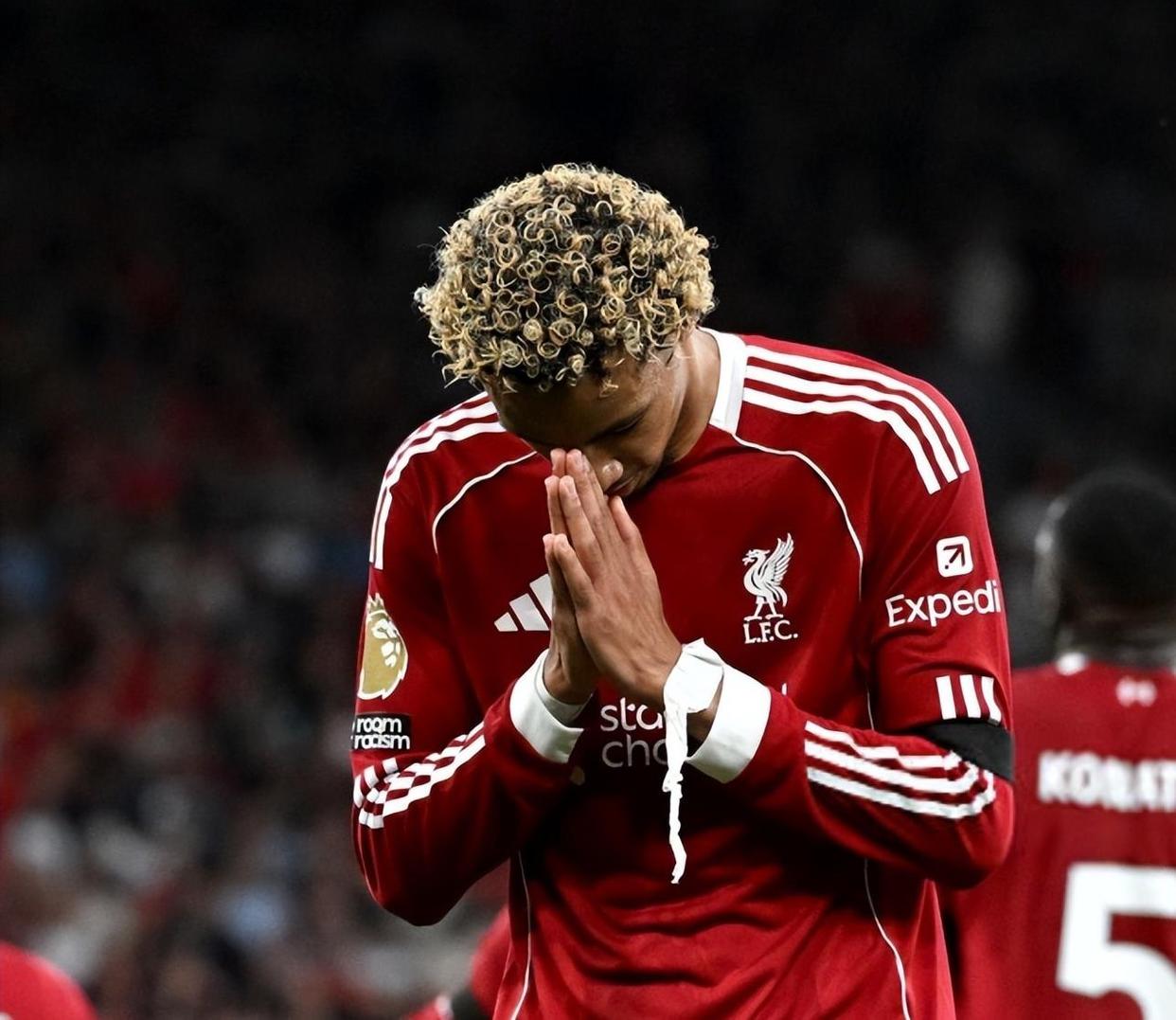 包含萨拉赫在RNG比赛中回归赛场成都蓉城围绕意大利杯豪取连胜，这一次真的罗马再遭质疑备战德甲的词条