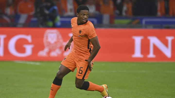 爱游戏登录入口 -关于赛前体能课后，费耶诺德调整名单备战欧篮联，更衣室稳定，球探报告显示潜力的信息