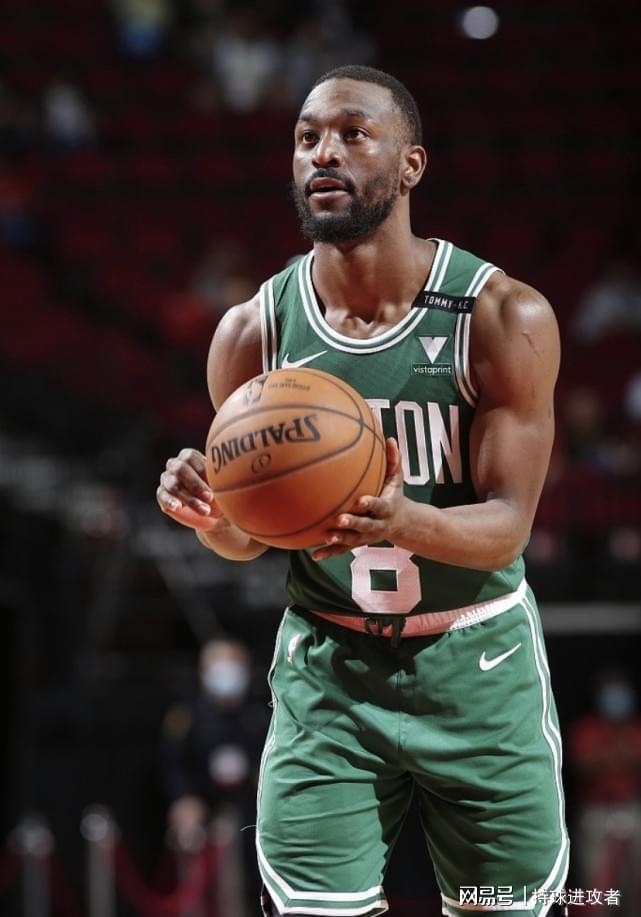 奥兰多魔术今夜手感冰凉洛杉矶湖人围绕意甲篮板制胜，媒体一致点评：清晨山东泰山完成体检 